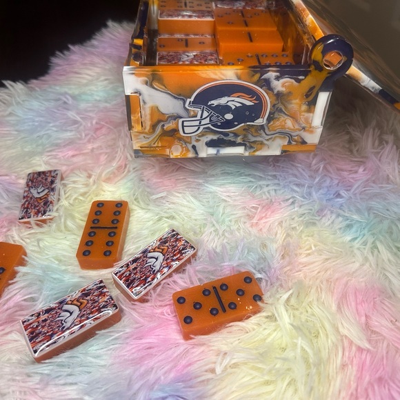 Custom Dominoes - Picture 3 of 6